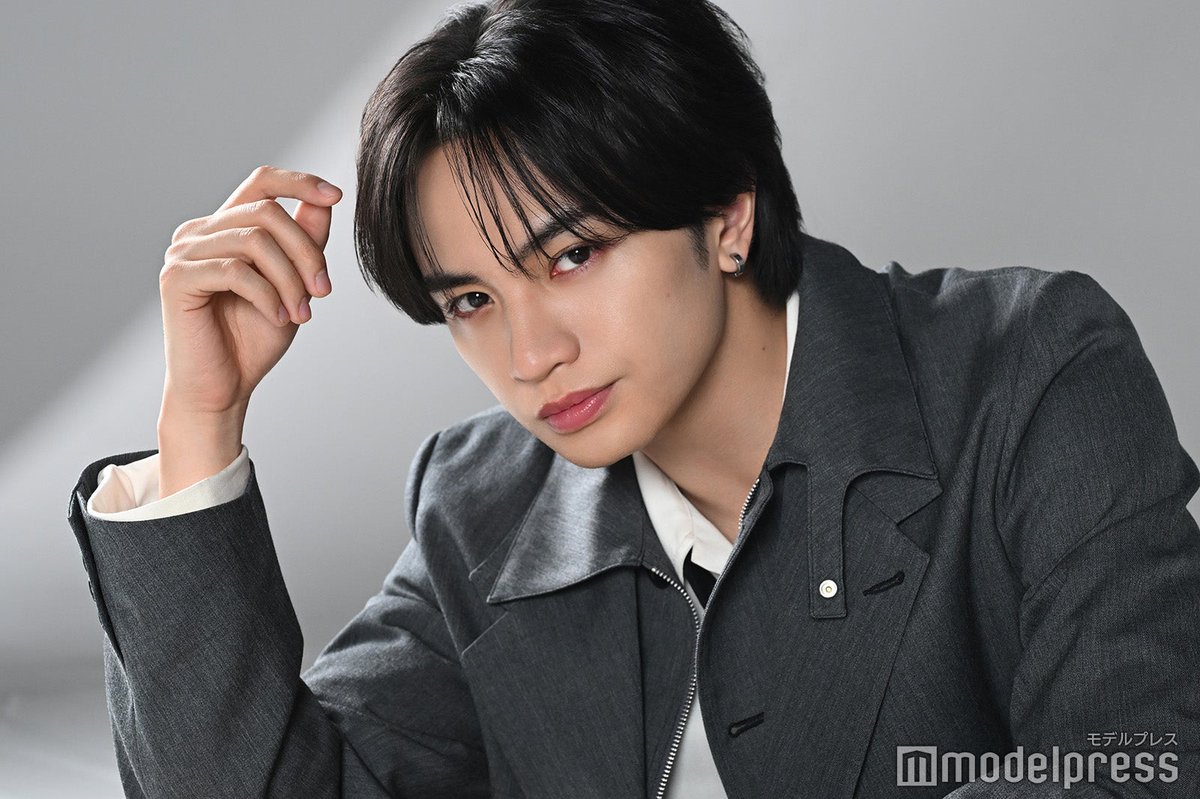 modelpress's tweet photo. 【中島健人「ラブ≠コメディ」インタビュー】

「セクシー」の裏にあった葛藤
“切っても切れない宿命”受け入れ見極める時代へ
https://t.co/aI2Hl5h8dA

「『セクシー』と発言してクスクスと笑われる時代はもう超えた感覚があります」

@KENTO_Team_N @lovenotcomedy https://t.co/GFbN5wbzbe