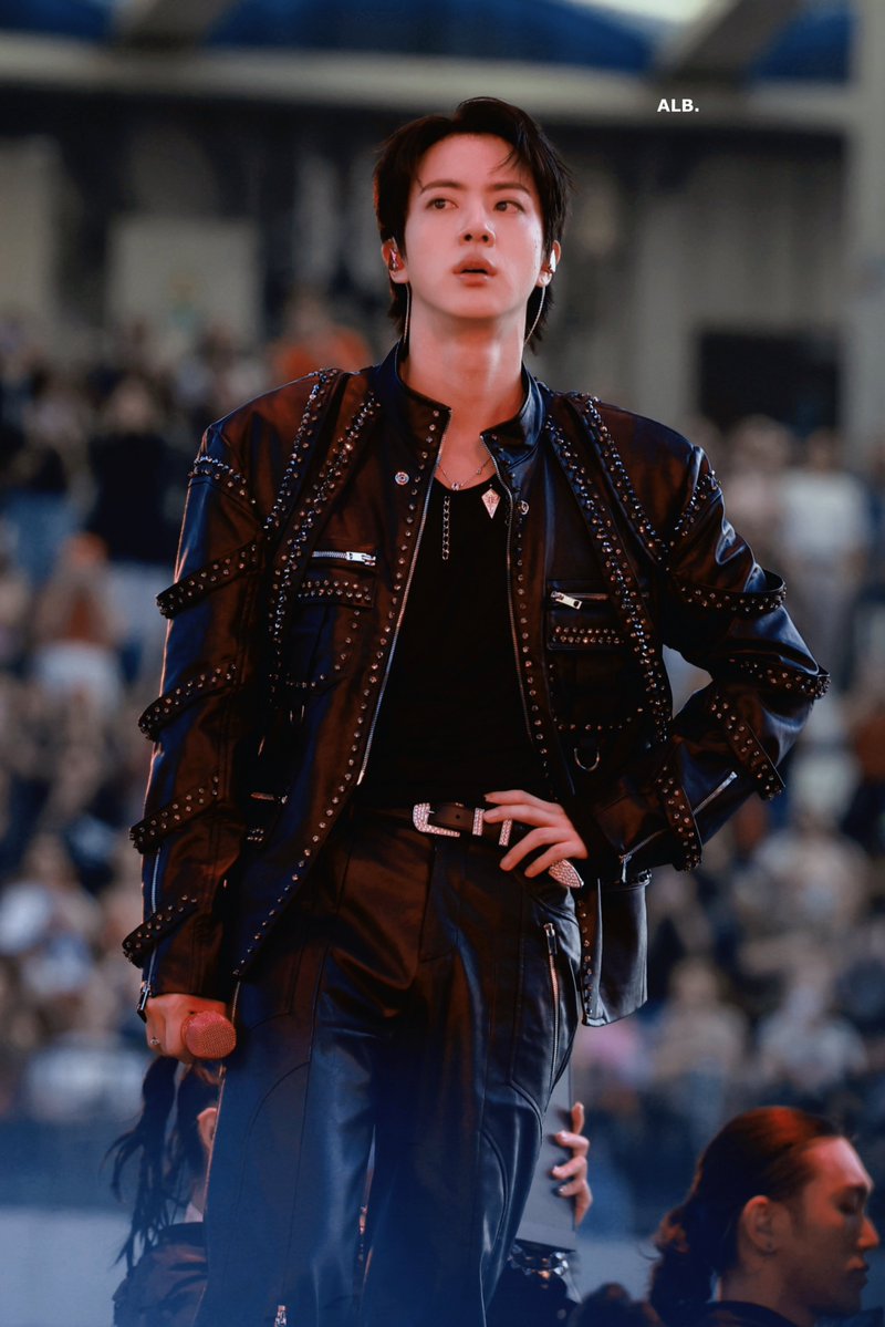 ALittleBraver92's tweet photo. 260702

#방탄소년단진 #김석진 #석진 #진 #BTSJIN #JIN 
#BTS_WORLDTOUR_ARIRANG
@BTS_twt https://t.co/x5Aaq0E2ia