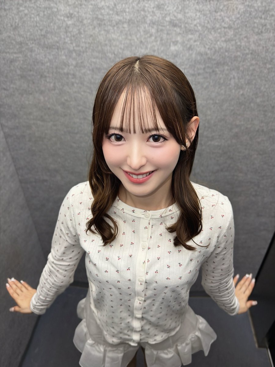_rena615's tweet photo. おはよ🍒 https://t.co/nFqaId0AK3