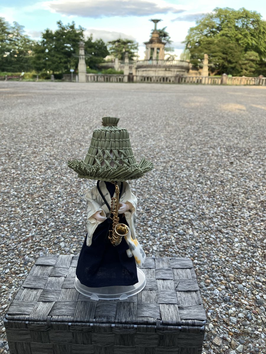 pd11k0101's tweet photo. 7/2鶴舞公園噴水塔前サックス侍様🎷ライブ
MISIA - アイノカタチ
いつ聴いても🎷✨大好きな曲 今夜も聴けて幸せでした♪
お侍様ちっちゃくなっちゃった?😆笑
蕎麦切り山人さんでお侍様コラボの「黒胡麻たれ上天おろし蕎麦」をいただきました。美味しかったです
#saxsamurai
#人間観光地
#鶴舞公園 https://t.co/VdRWnb5K1h