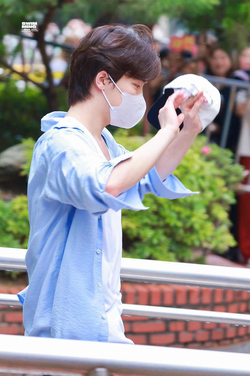SWIMMING0211's tweet photo. 260703 KBS

#디노 #dino 
#세븐틴   #SEVENTEEN https://t.co/mUlAmCqE9Z