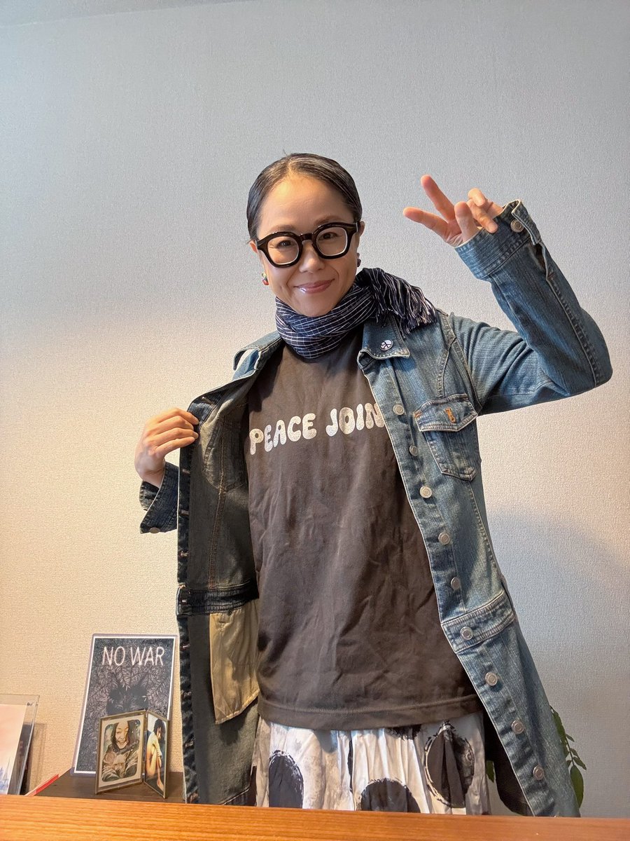 Ellie_staygold's tweet photo. 今日はPJのPeace Joint Tシャツだよ☮️✨✨
#Ellie通信
#peaceJoint https://t.co/H3ErSs2oyY