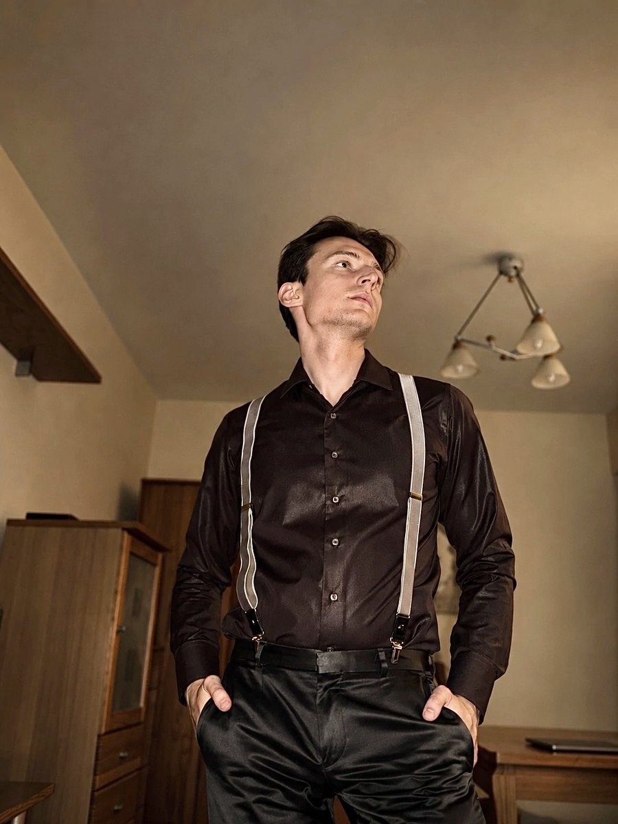 Neminglovsky's tweet photo. Glad to have this grey suspenders that can be easily combined with shiny brown shirt and satin pants! #shinyoutfit #shinyshirt #satinpants https://t.co/aeMMtNVQZJ