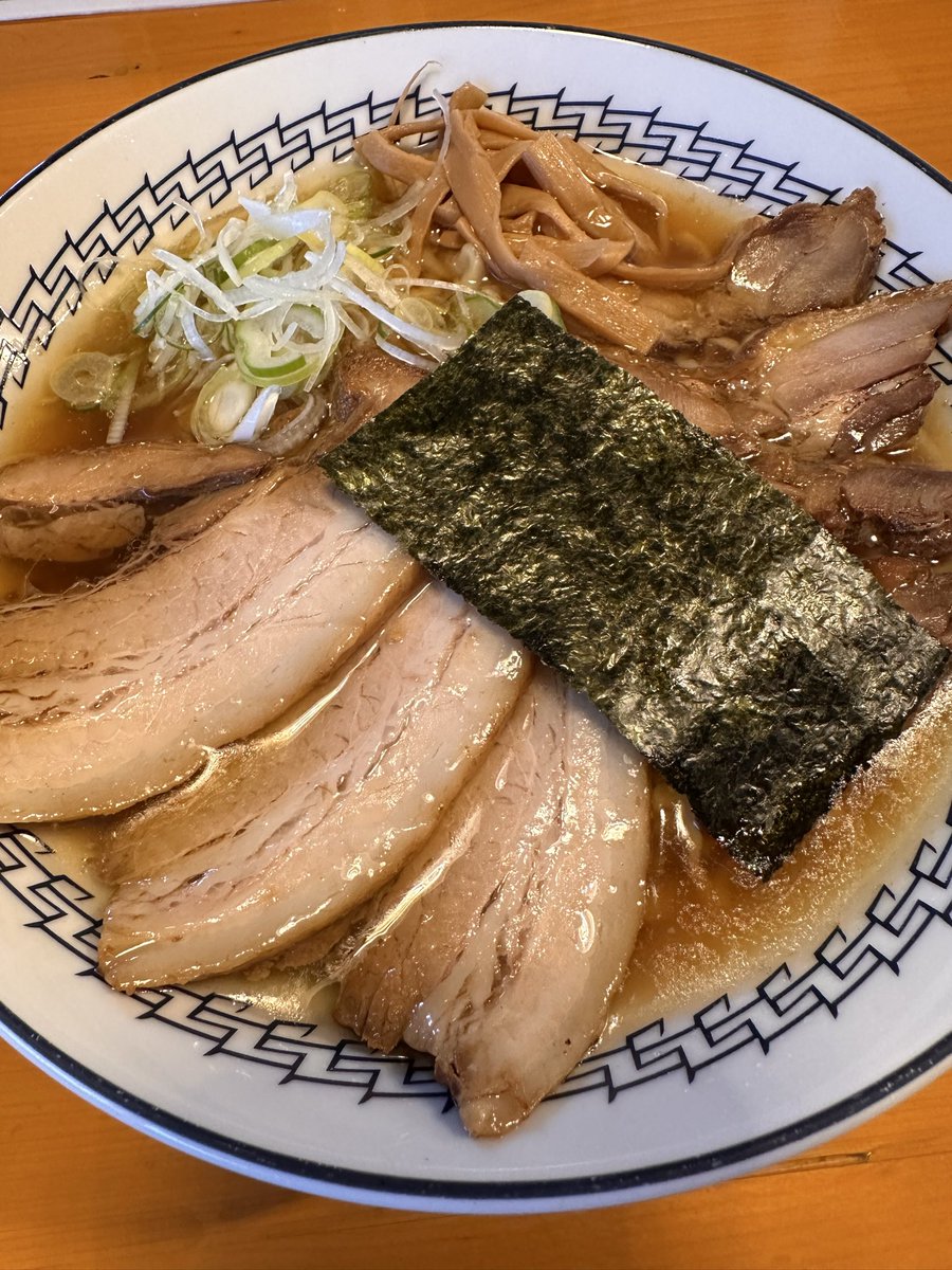yoheiji__watari's tweet photo. おはようございます☁️

🍜二九中華
🍜中華そば
🍜油そば
🍜つけ麺
🍜背脂煮干し中華

湿度高めの日が続いてますね☁️
ラーメン食べて梅雨を乗り切りましょう🍜✊
本日もご来店お待ちしております😋

11:00〜14:30（材料無くなり次第終了）

#ラーメン与平治渡 #与平治渡 #亘理町 https://t.co/Xq1oVofkFg