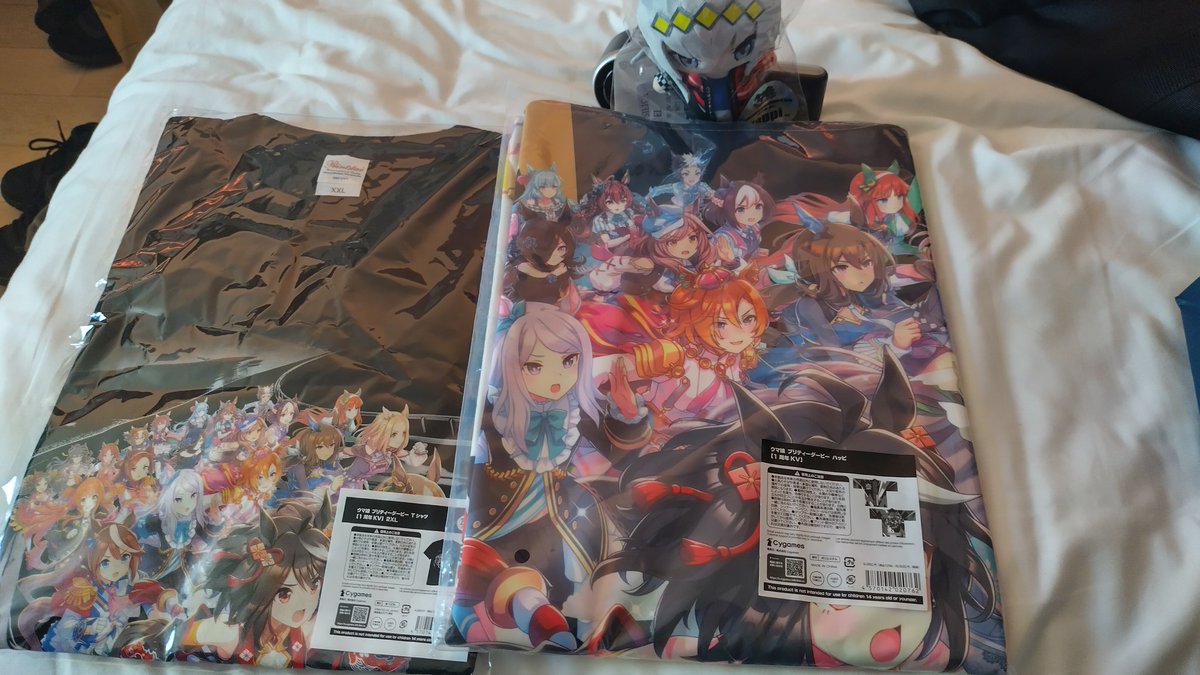 salg0880's tweet photo. A little break from Hololive with my other favorite thing that is Umamusume. I bought another uma t shirt and happi coat and a Oguri Cap mini plushie! I can't wait to wear it for the L.A. stop of the Umamusume world tour...if I can get tickets. Hopefully. https://t.co/9xREqPZaxp