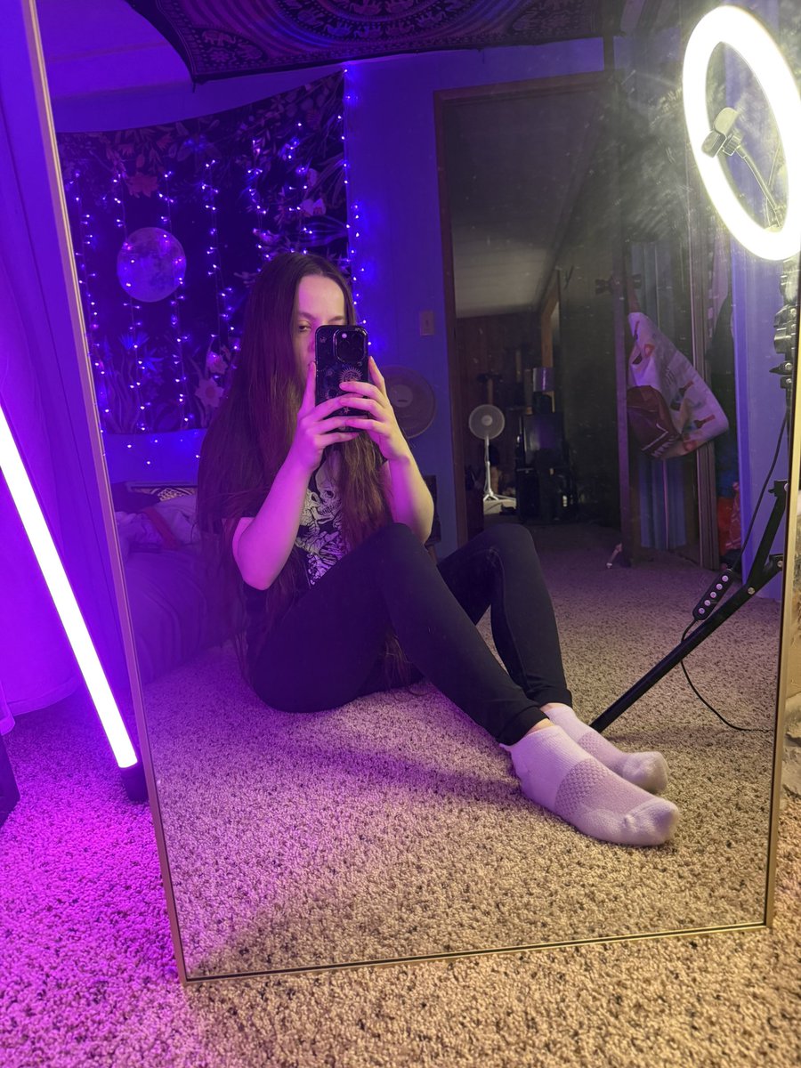 Babe tweet media