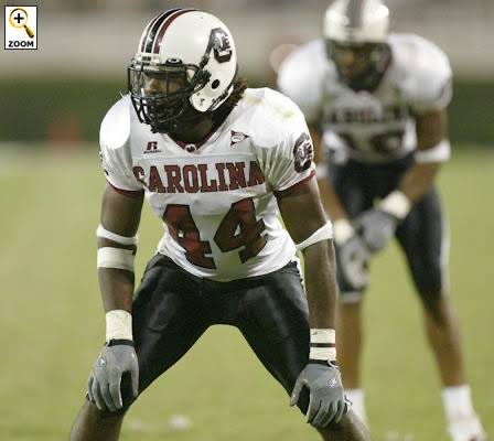 GamecockHelmet's tweet photo. @kevROSHAY Agree on the number font💯 Would like a big CAROLINA on the jersey like the 2006 version https://t.co/wfaJXtfDOG