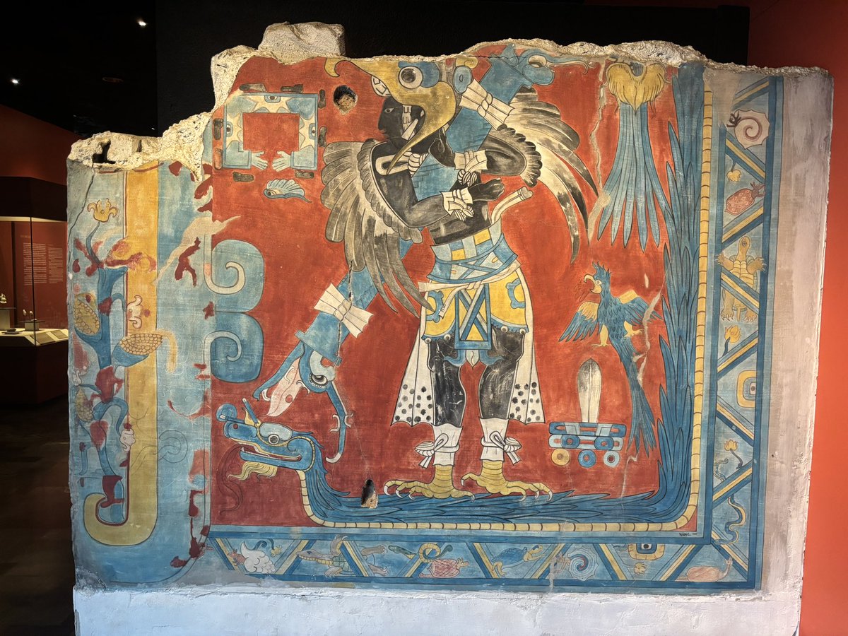LuigiMascheroni's tweet photo. Città del Messico: il Museo nazionale di antropologia, il più importante del Messico. Qui le pitture murali di Cacaxtla https://t.co/UNMa3lkELe