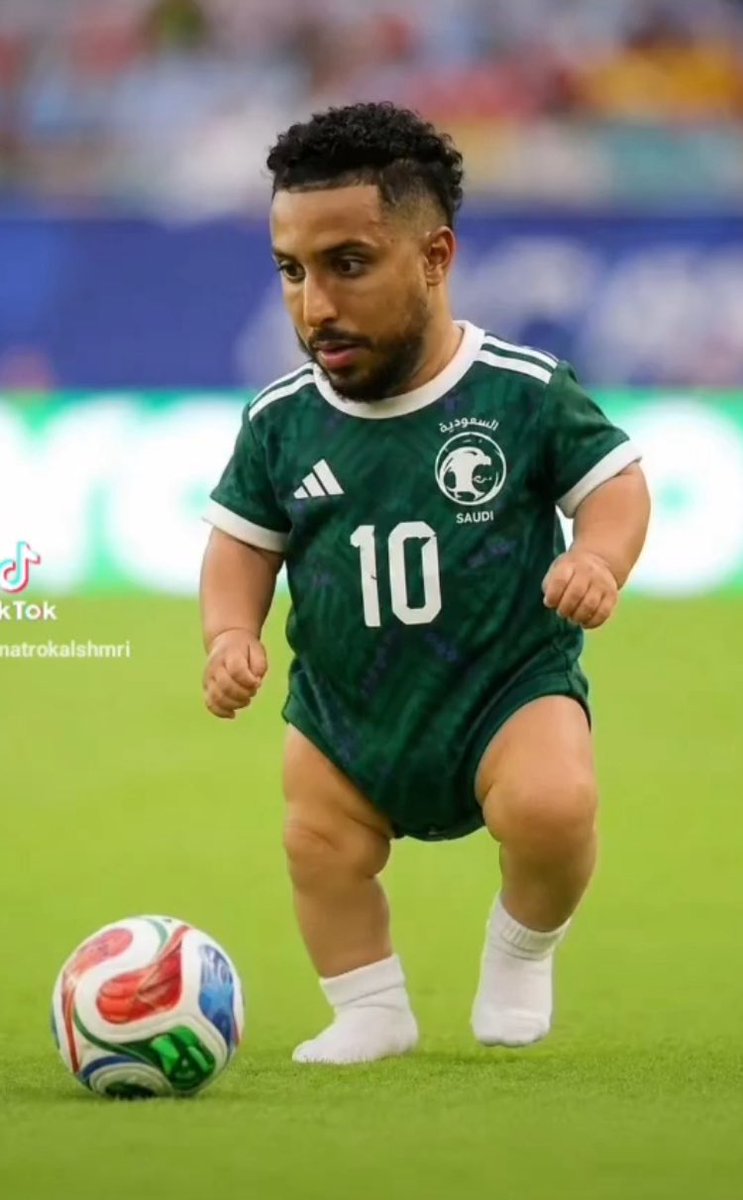 faha2009d1434's tweet photo. #اعتزال_سالم_الدوسري

اللاعب تم إعطائه أكبر
من حجمه كثيراً بعد هدفه
في الأرجنتين الذي أتى
بمحض الصدفة وتم نفخه
إعلامياً من قبل اللوبي
الأزرق وصدق اللعبة
الآن أصبح هشاً ضعيفاً
الإعلام لا يصنع النجاح https://t.co/gqIfIeS5x9