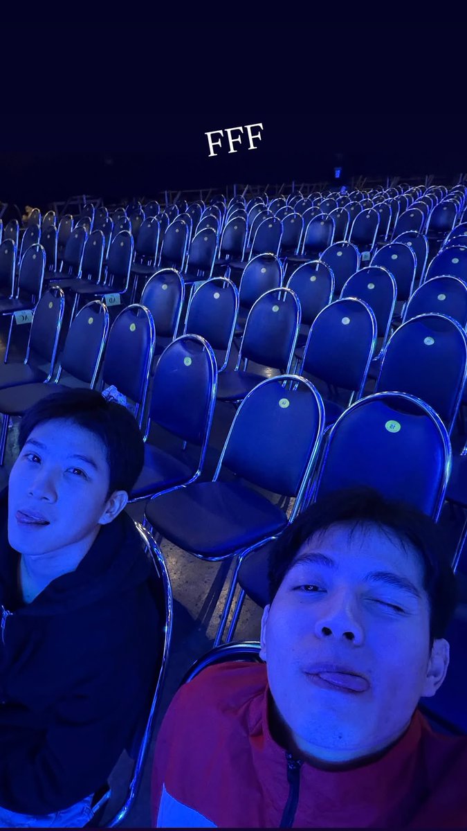 First_Memorie's tweet photo. FFF

➖igs : https://t.co/oGvBxhbaxK (Update)

#เฟิร์สข้าวตัง 
#Firstkanaphan #กองทัพของเฟิร์ส https://t.co/fqGH9WJOSU