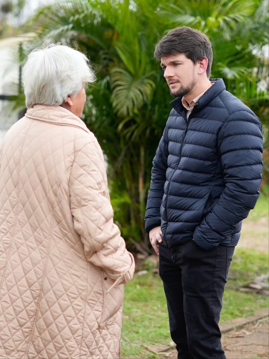 GazanoMaxi's tweet photo. 📍 SIEMPRE EN LOS BARRIOS

Estar cerca de la gente es la mejor manera de transformar realidades.

Con La Vice en tu Barrio llegamos a la Chacra 65 de Posadas, acercando atención médica y servicios de salud para que cada vecino tenga respuestas donde más las necesita. https://t.co/VOjuQAaLjc