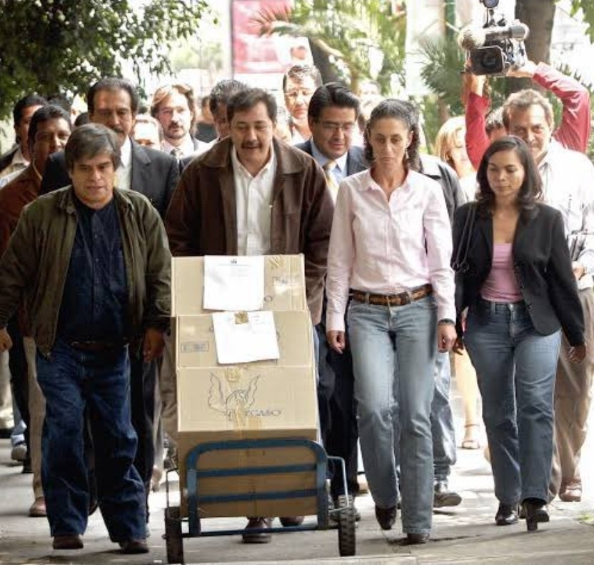 TMChief117's tweet photo. @fernandeznorona @FelipeCalderon Seguimos esperando las pruebas del supuesto fraude chingado changoleon miado.

Porque a la fecha lo unico que presentaron fueron cajas vacias. https://t.co/dBkft805NN