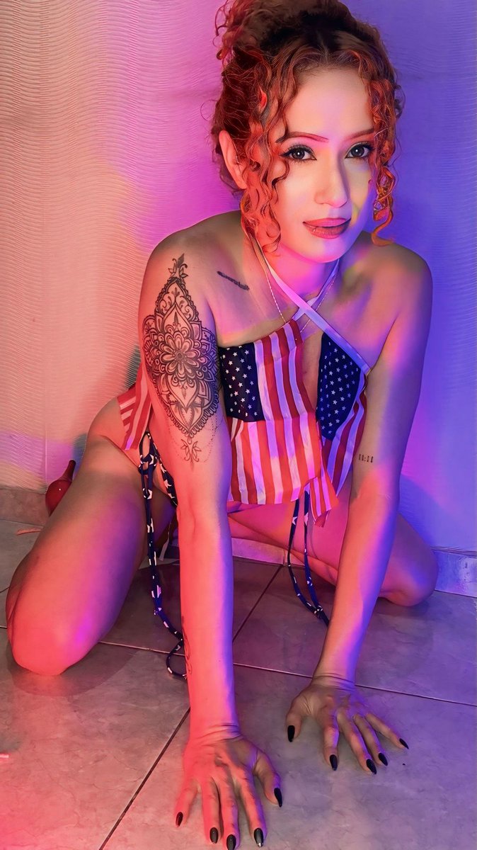 amyevanx's tweet photo. 🎆 The countdown has begun! This July 4th we're having a very special celebration. Are you ready for it? ❤️🤍💙14:00-20:00 (GMT-5) https://t.co/COjuoFna3j https://t.co/oKg52MHI5I