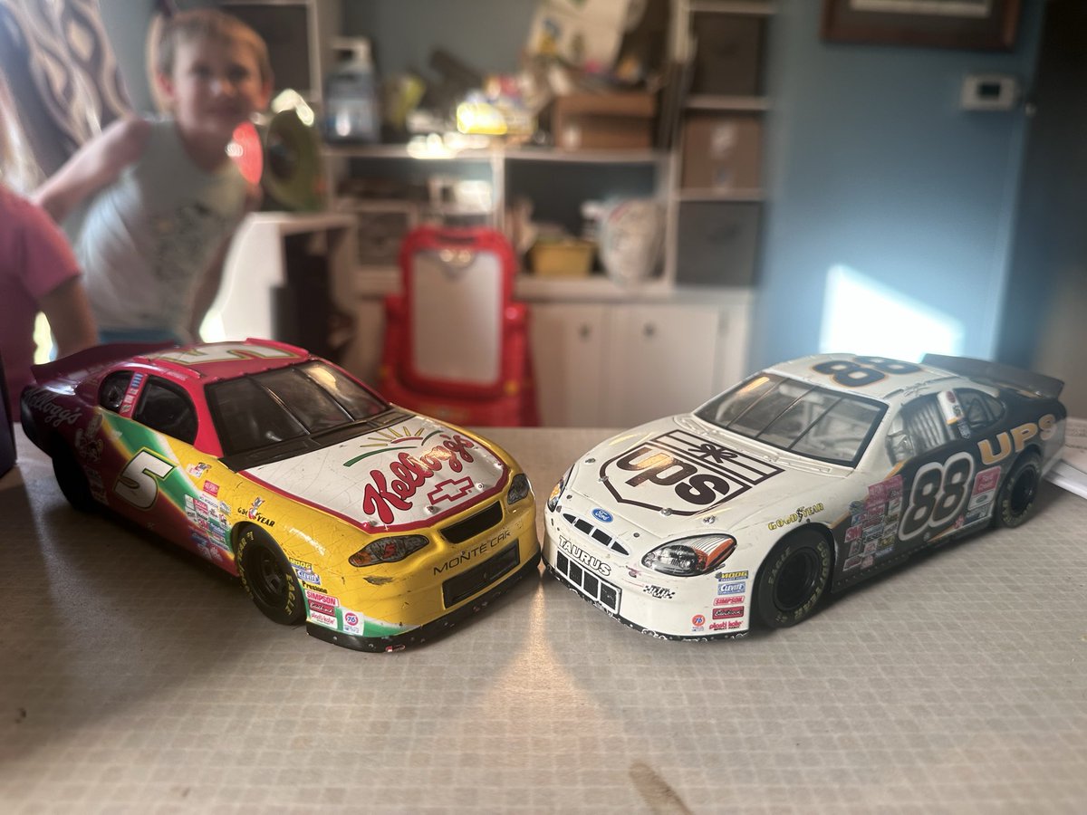 Lraktoohs's tweet photo. @stapleton42_ We grew up playing with 64’s, my kids will grow up playing with 24’s. God bless the era of over production. https://t.co/DUP5XzdCpr