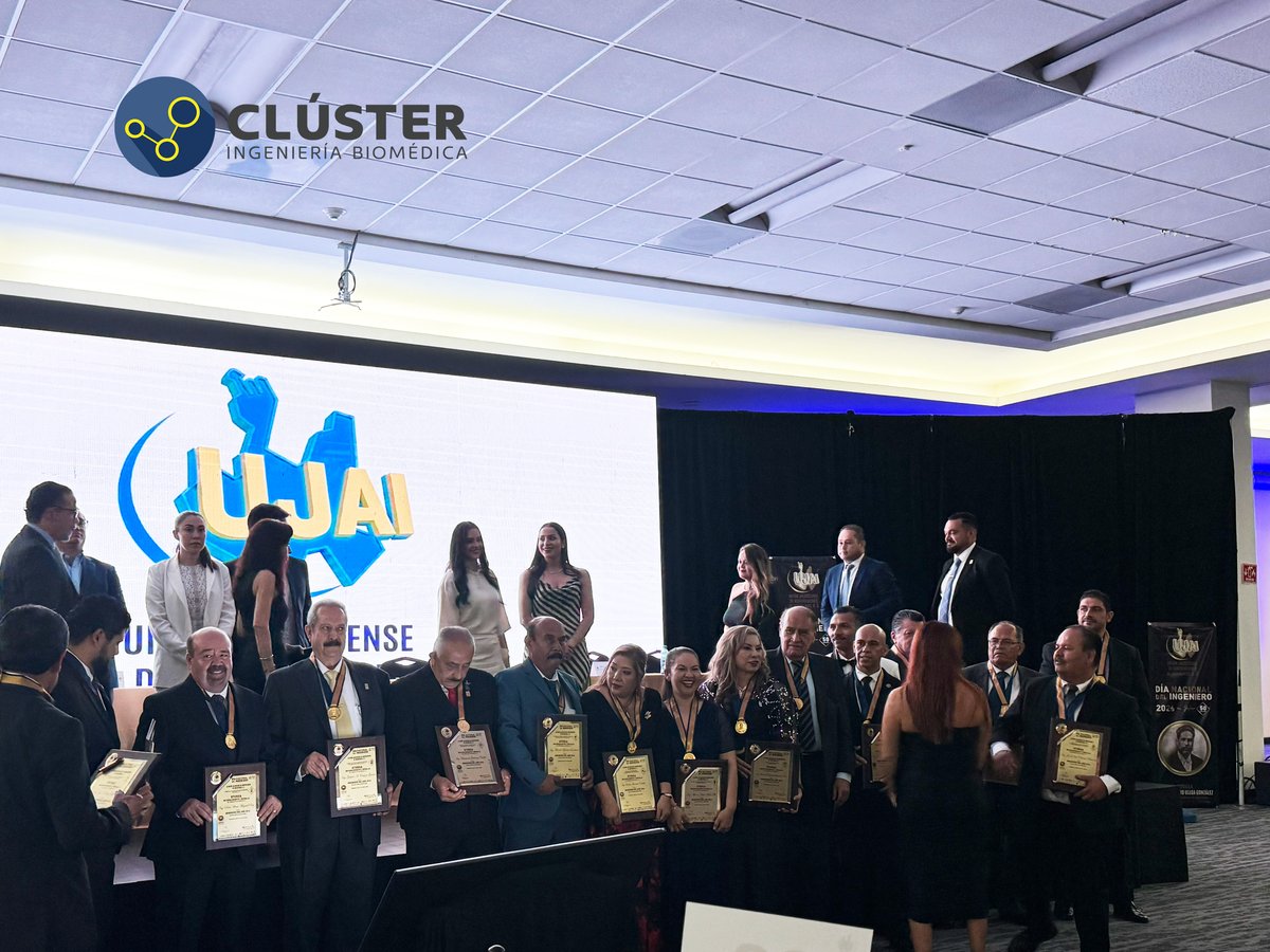 clusterinbio's tweet photo. Participamos en la ceremonia de reconocimiento a la trayectoria y compromiso de ingenieros, UJAI.

En esta edición, reconocemos y celebramos la distinción otorgada a la Ing. Gisela Sánchez, por su trayectoria, compromiso y aportes al fortalecimiento de la ingeniería biomédica. https://t.co/KdtFS3Jxcg