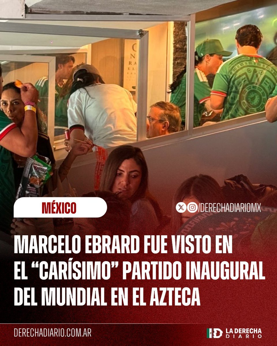 ManuelBerriel's tweet photo. @DnielleCabrera También hazle esa pregunta a Ebrad o crees que a él le regalaron el boleto en un palco @DnielleCabrera https://t.co/5na1gcoFrN