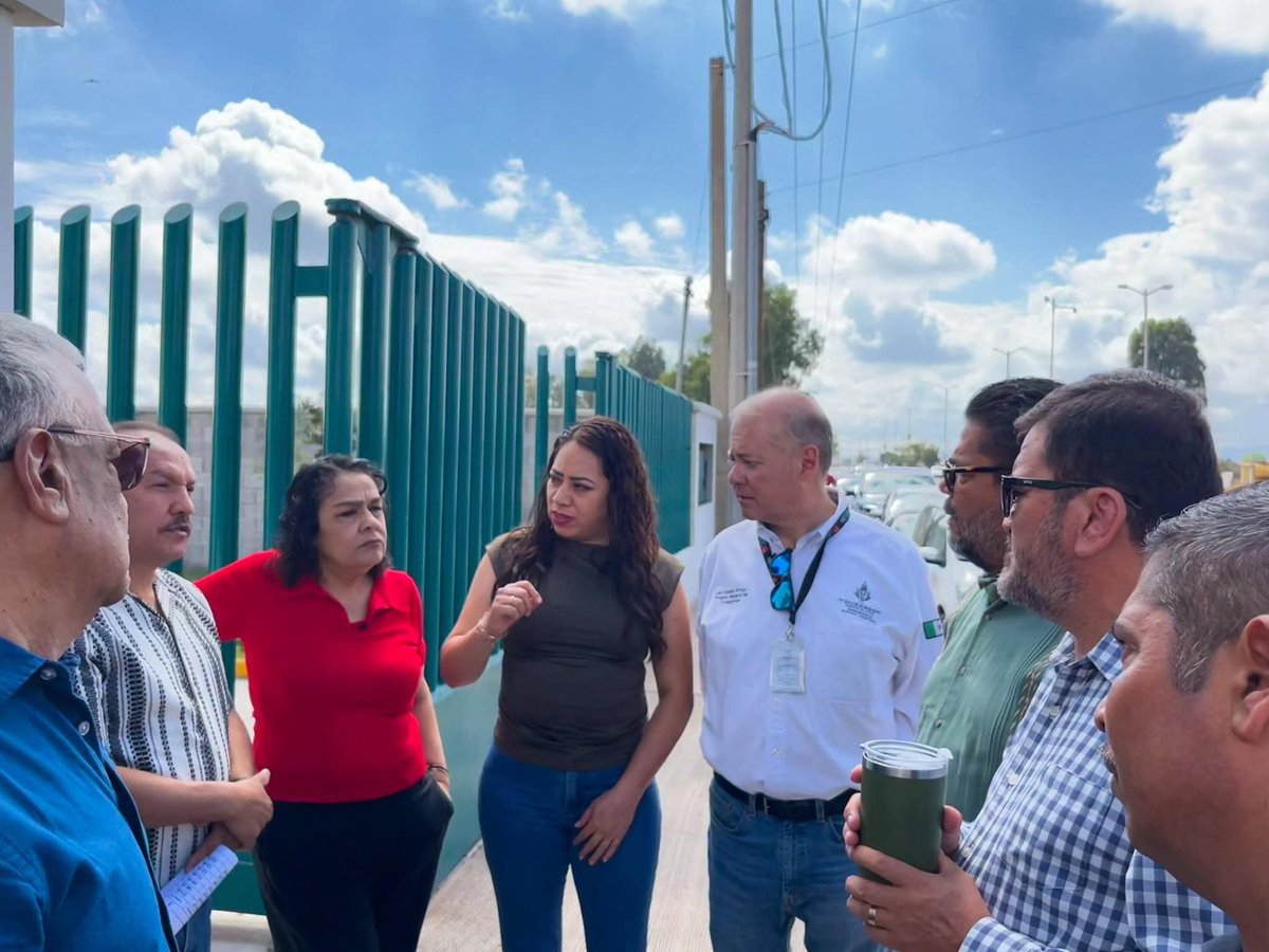 PRIEstatalDGO's tweet photo. #PriístasTrabajando || Nuestra Diputada, @SugheyTorresR, hizo realidad una gestión que beneficia a las familias del Distrito 2 con una nueva ruta directa a la Clínica 50 del IMSS. 🏥
✅ Sin transbordos. ⏱️ Menos tiempo
¡En el PRI, los compromisos se convierten en resultados! https://t.co/bJiaw0LiNF