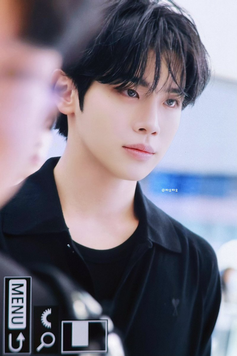 BunnyDucklingoO's tweet photo. 260703 GMP🛫

#김태래 #KIMTAERAE #キムテレ 
#제로베이스원 #ZEROBASEONE #ZB1 https://t.co/VvaEnjP5FE