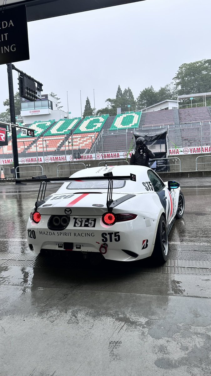 mish12calsoYM's tweet photo. #S耐 Rd.4菅生

昨日から雨続きのセッションになっていますが、順調に走行が出来ています。

予選決勝はドライで走れそうなので、明日に繋げられるように皆んなで準備をしていきます💪

#MAZDA_SPIRIT_RACING 
#S耐への道 https://t.co/3EvHoQPPuS