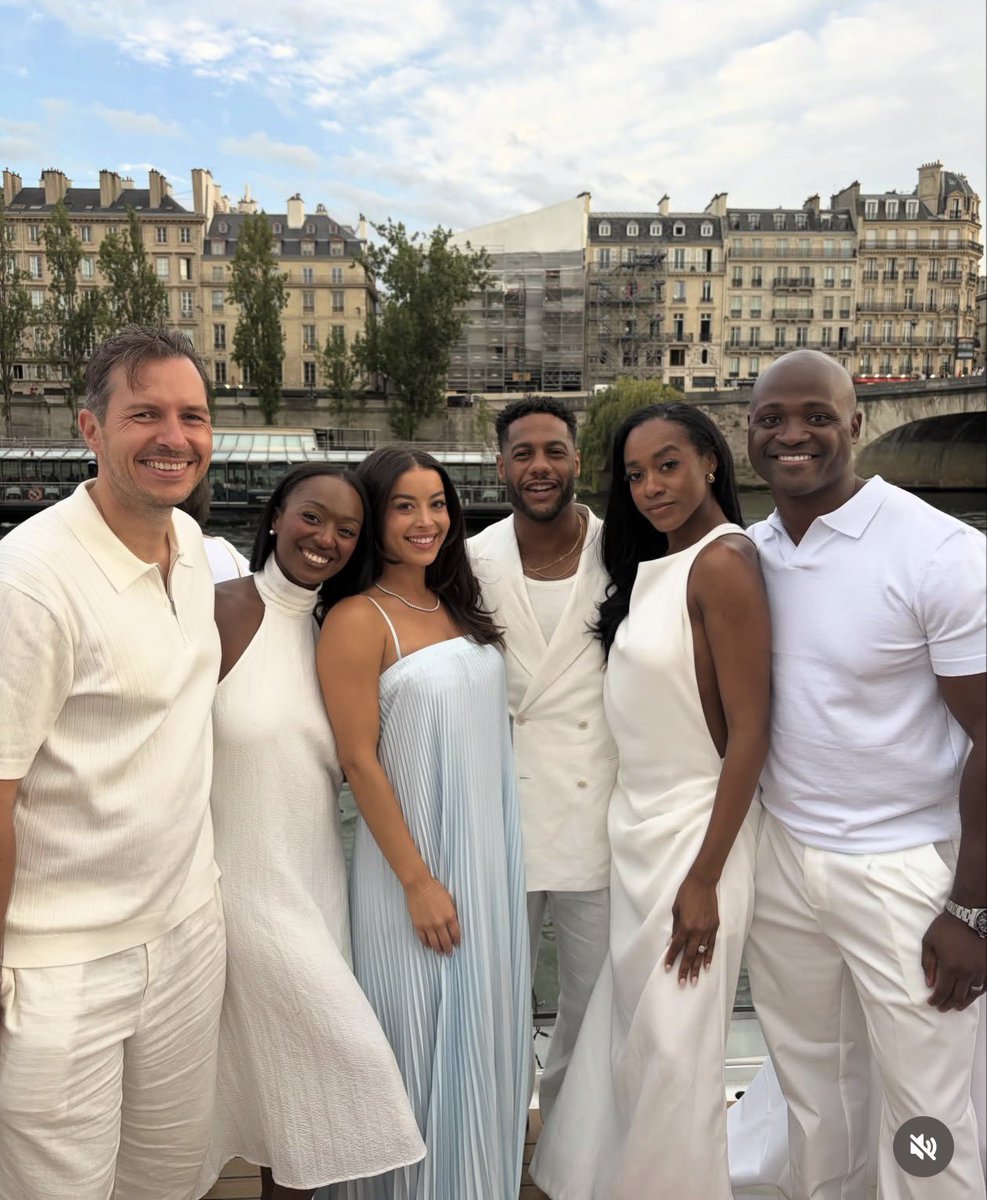 TheKempire's tweet photo. Mini Summer House Martha’s Vineyard reunion at Amir’s wedding in France. https://t.co/ke9LMfANGE