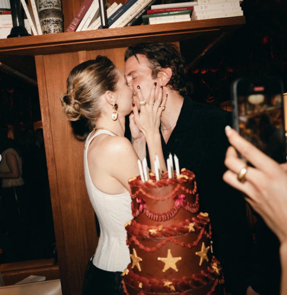 PopCrave's tweet photo. Bradley Cooper &amp; Gigi Hadid were spotted on their way to Taylor Swift &amp; Travis Kelce’s wedding rehearsal. https://t.co/4XFJZkcS3P