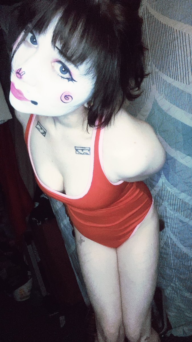 Clown_Skid's tweet photo. It sure is hot out there ☀️
Come cool down with me :3
Subscribe if you’re a good simp
https://t.co/LdXNjvi9sb
#pinup #pinups #clown #clowns #clowning #swimsuit #swimwear #summerpinup #femboy #goth #emo #ponytail https://t.co/05ZEtptnc9