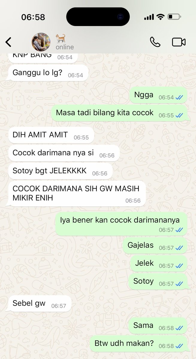 88rungsing's tweet photo. Indigo (soon to be) gf vs indigo (soon to be) bf https://t.co/ffkbtbDdBs