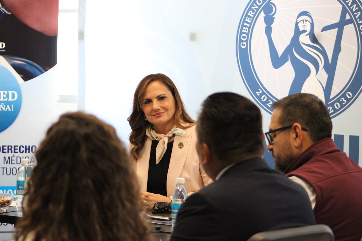 CecamedGente's tweet photo. Cuando las instituciones se coordinan y trabajan en equipo, las y los derechohabientes son quienes más se benefician. https://t.co/dTFt67K7St