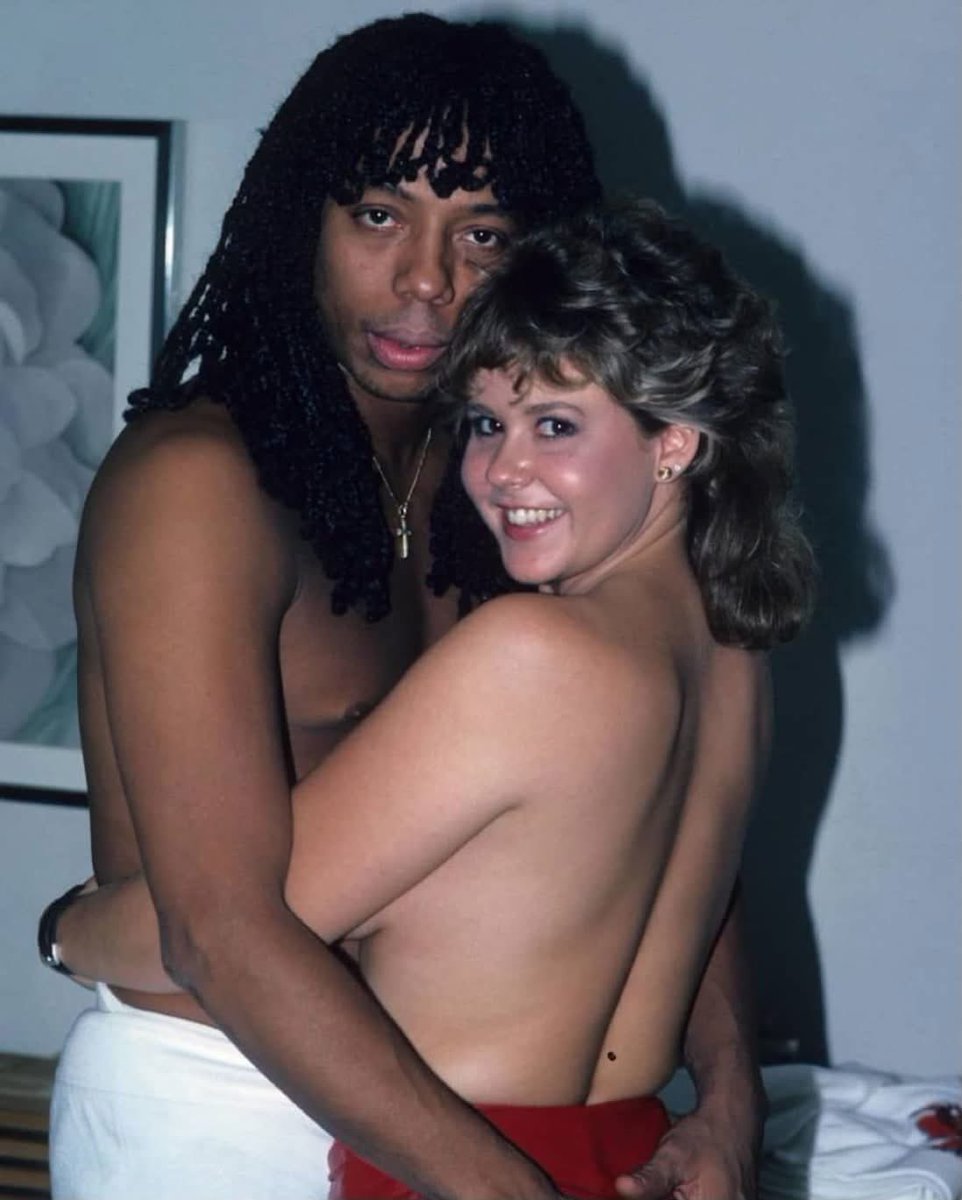 G_ROB_80's tweet photo. @BattleRapBum @Slangdini https://t.co/zjIrnO4POA