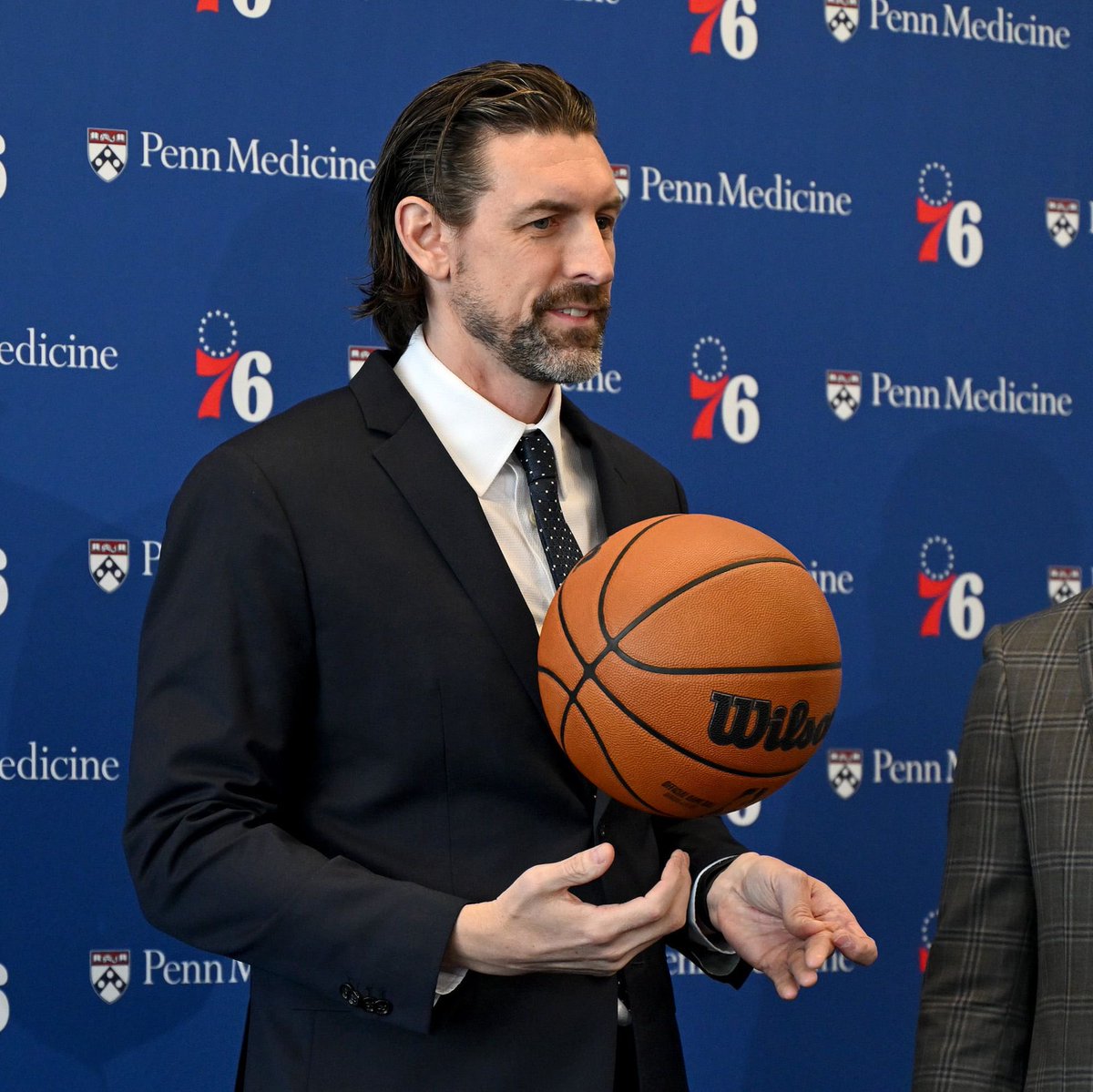 RTNBA's tweet photo. Mike Gansey’s start as the 76ers GM has been amazing 🤯

05/29/26 - Becomes the Sixers GM

06/23/26 - Selects Labaron Philon Jr. with the 22nd pick in the NBA Draft

07/01/26 - Signs Dean Wade to a four-year, $39M deal

07/01/26 - Signs Ariel Hakporti to a one-year, $3.4M deal

07/01/26 - Trades Paul George, 2 FRP & 2nds for Jaylen Brown

07/02/26 - Signs Anfernee Simons to a two-year, $12.3M deal
