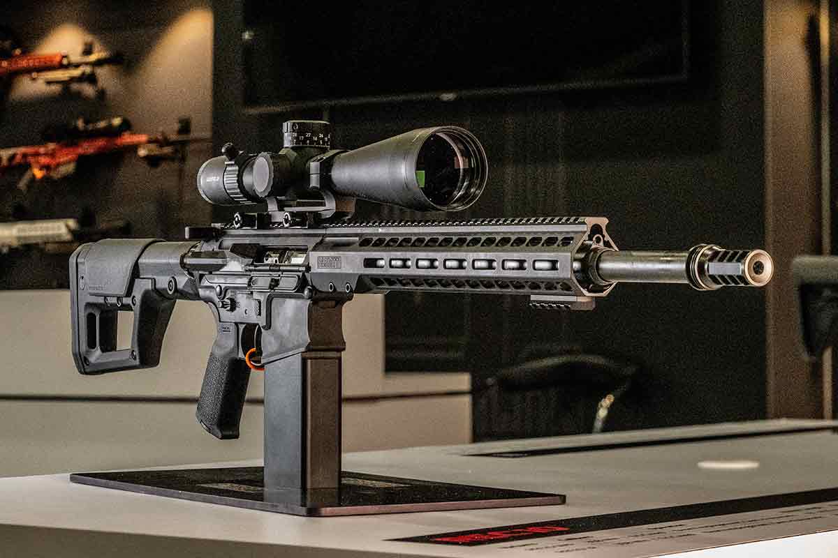 GunBroker's tweet photo. 🔥 Barrett REC10 LR & DMR return for 2026.
🎥 Watch the full overview: https://t.co/fPYJ9cNpnG
20" LR or 16" DMR
.308 Win / 6.5 CM
Fully ambi controls.
💬 Which would you run? The 20" long-range LR or the 16" compact DMR?
#Barrett #REC10 #GunBroker #GunsDaily https://t.co/mPKOiuF9xY