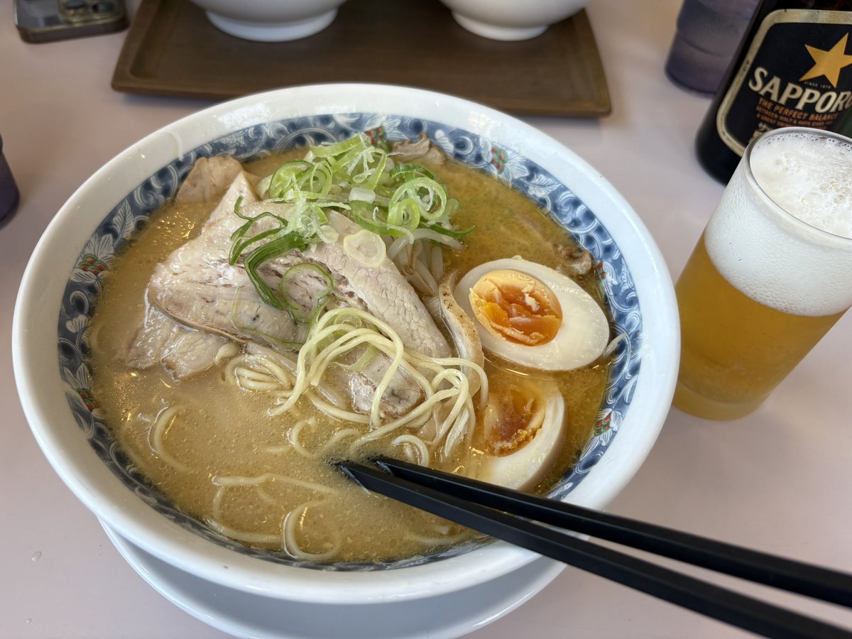 Ginjitm's tweet photo. 三大欲求が止まらない。

『クーラー効いてる部屋で酒飲んで腹一杯食ってセッ◯スして寝たい』そんな事ばっかり考えてる。ポジティブに健康な証拠という事にしておく。

そんな私ですが、マッサージご予約お待ちしてます💆
ホームページまたはDMからどうぞ✉️

https://t.co/GJHHRXgTbE https://t.co/QhR7DydaKe