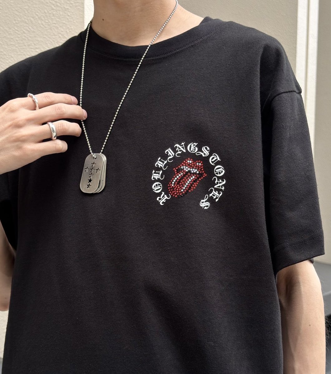 y_knman's tweet photo. まって、このローリングストーンズコラボ可愛いすぎる
5,000円台で買えるなら即買いでしょ https://t.co/hsRuCLQU91