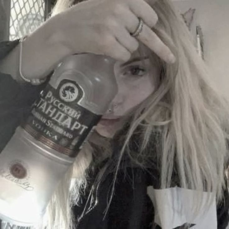 theriac33's tweet photo. russians have a nootropic that KILLS a hangover in 60min

and that's the least impressive thing it does

it's called mexidol

a soviet antioxidant that russian hospitals, ambulances and soldiers all carry

what it really does is protect your brain and body from what stress does to them at the cellular level.

you can run at full output for months and not crack, because it's cleaning up the damage as fast as you make it

you feel 
> steadier
> clearer under pressure
> that fried tired feeling after work stops

it's genuinely brilliant and not too many people talk about it

I run it:
- when I'm months deep in a grind
- the morning after a heavy night
- before a stretch I know will be brutal

125-250mg

russian pharma-grade only

t33