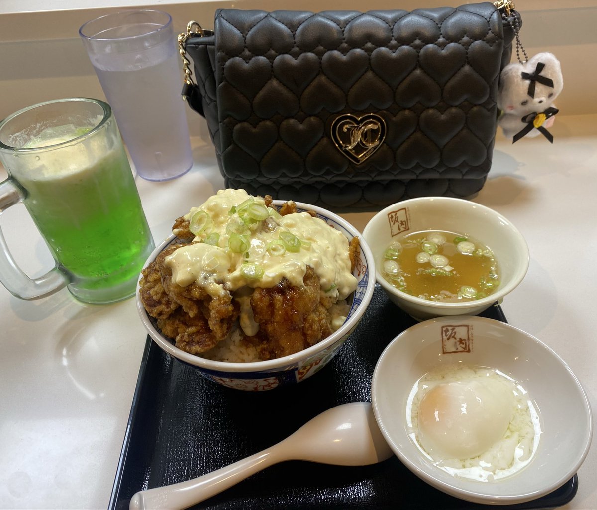 kiwanoha's tweet photo. ❇️🍀 https://t.co/nqTMLstzPK