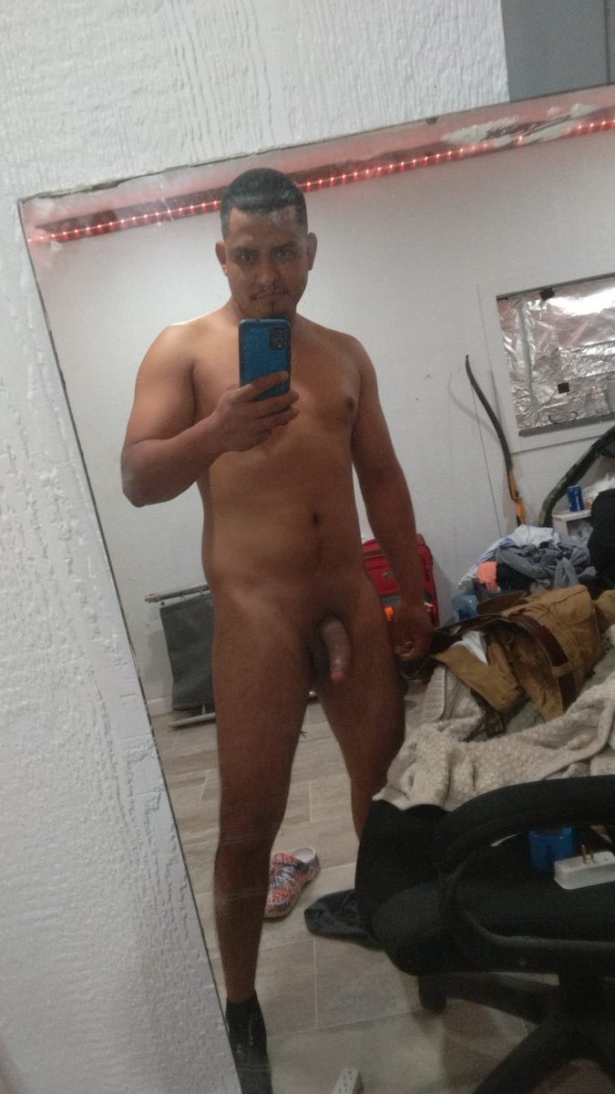 heterosmx21's tweet photo. Rico macho mexicano viviendo en USA #RTparamas #HeteroEngañado #heterosdesnudos #machoscasados https://t.co/EW89e0tSqG