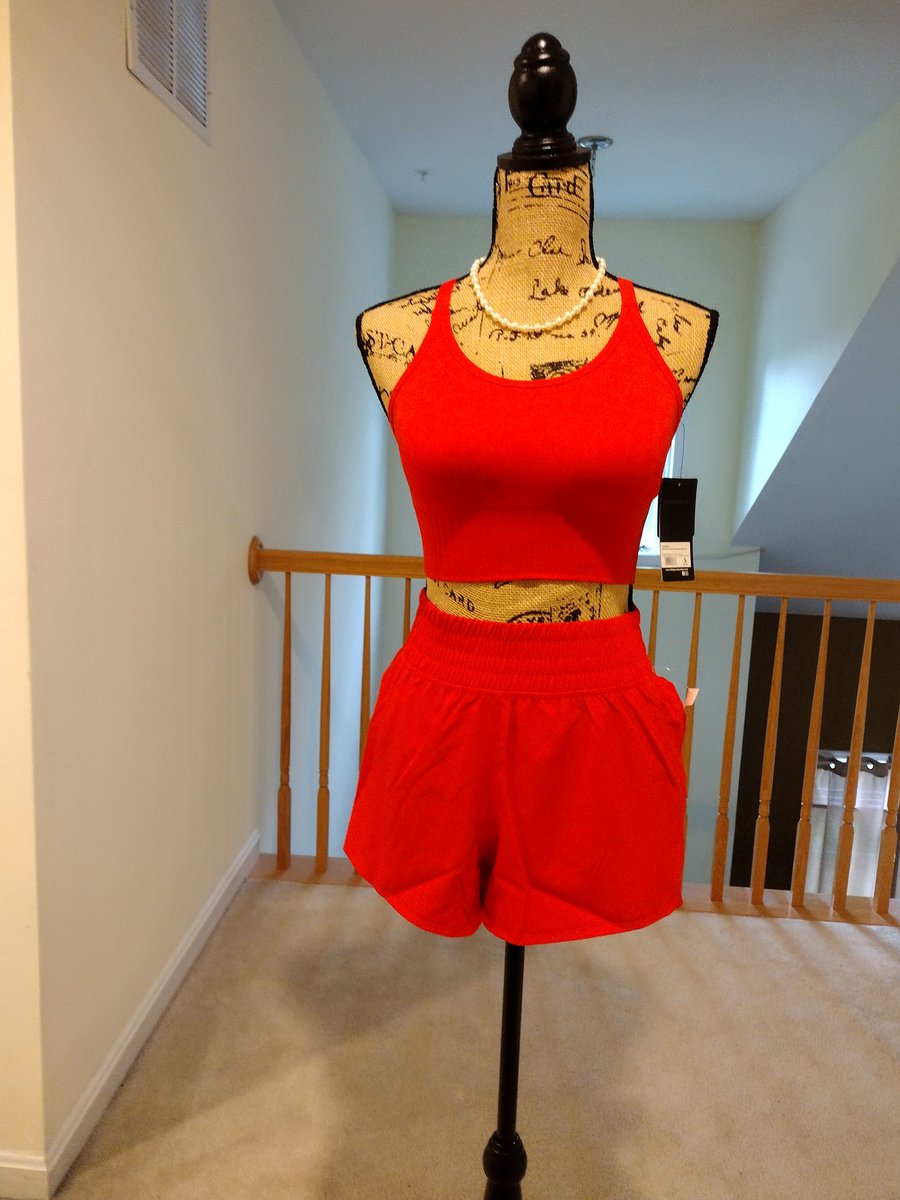 FireballStylist's tweet photo. Summer is here!!!!  Time to get your workout on. Shop 
Fireball Stylist Fashion Online Clothing Store!!!
Check it out 👇
https://t.co/lE61bIOYih https://t.co/aRQa3IDduF