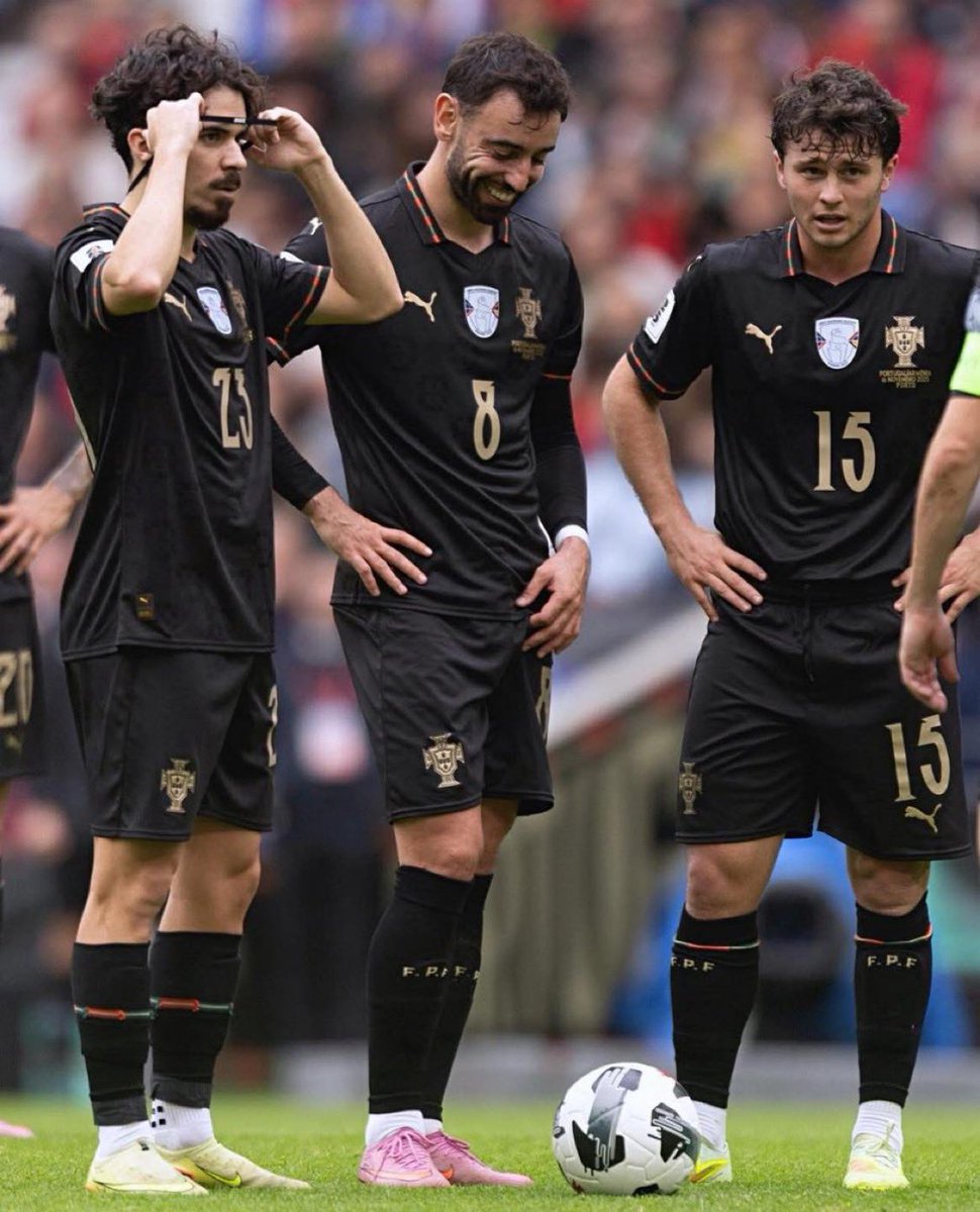 UTDKobi's tweet photo. Who would’ve thought this midfield wouldn’t work? https://t.co/CMPsdNc0Hz