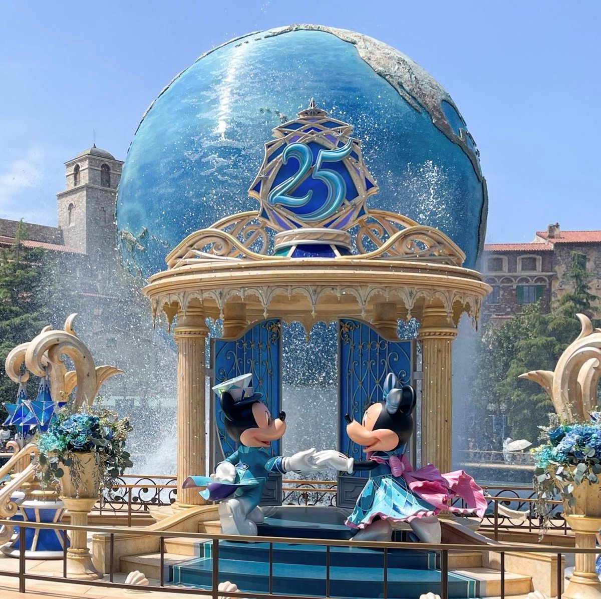eplink_info's tweet photo. ディズニーシーに行ってきました❣️
前職と違い土日祝休みなので、友達や家族と休みの予定を立てやすいのはとてもありがたいです☺️
仕事もプライベートも楽しんでいきましょう~!
#EPLink #CRC #治験コーディネーター https://t.co/9itmOzdLs1