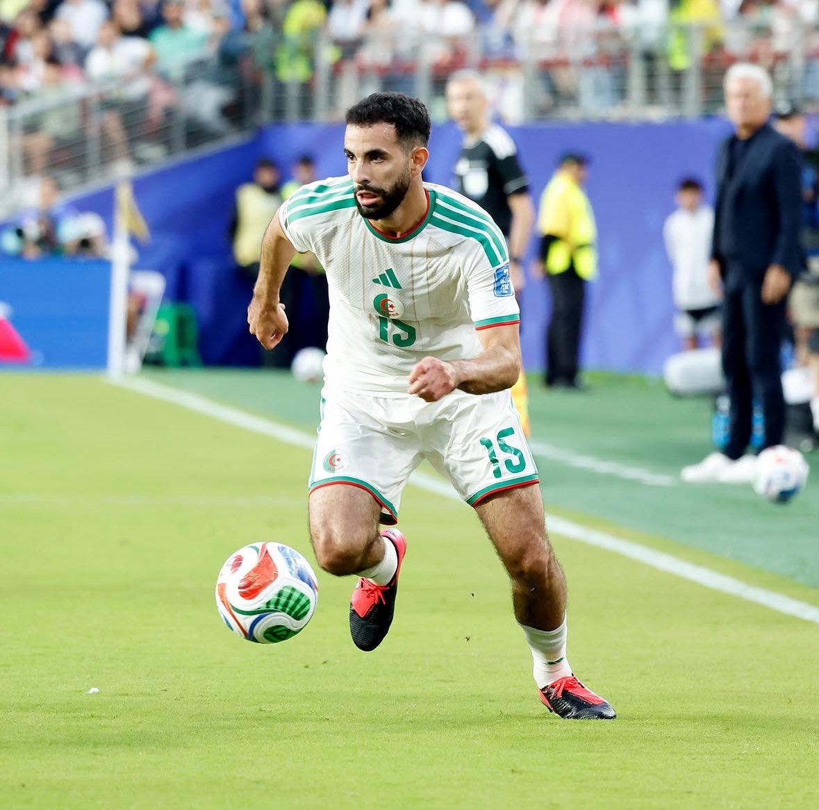 abdallah_dz213's tweet photo. MERCI à vous 4 d’avoir mouillé le maillot MERCI d’avoir essayé 

Nous on sait https://t.co/xeQOla75Rx