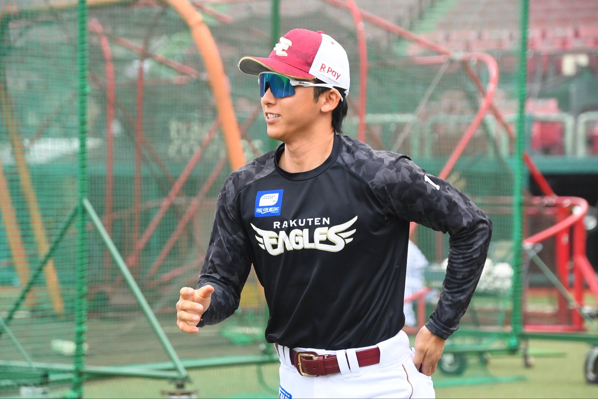 nikkan_eagles's tweet photo. 宗山塁選手が１軍に今季初合流しました。
#RakutenEagles #宗山塁 https://t.co/SsuIem96KB