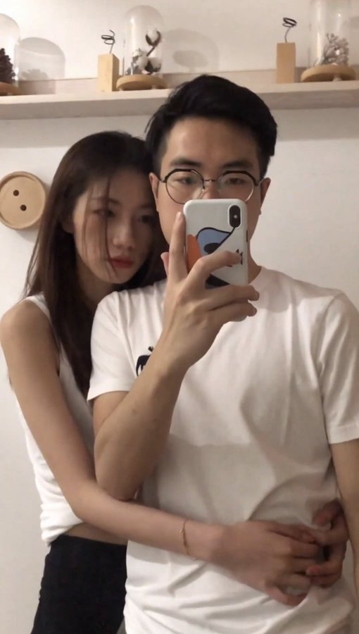 xrussian8's tweet photo. 没想到当年的优衣库 战神居然是真爱

如今都已结婚 生了两个小宝贝

各位看官老爷怎么看 https://t.co/mH5wodEU50