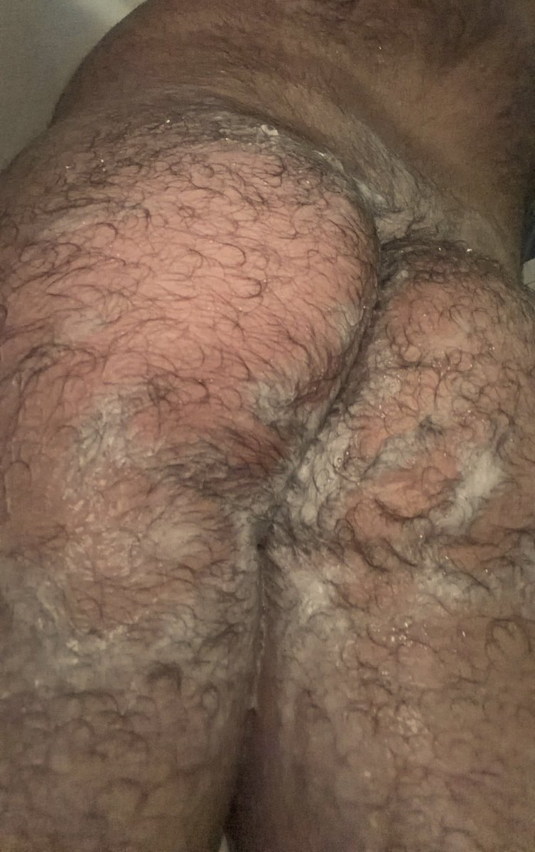 southlaboy's tweet photo. Can someone help wash it for me? https://t.co/p9CyIm9f1m