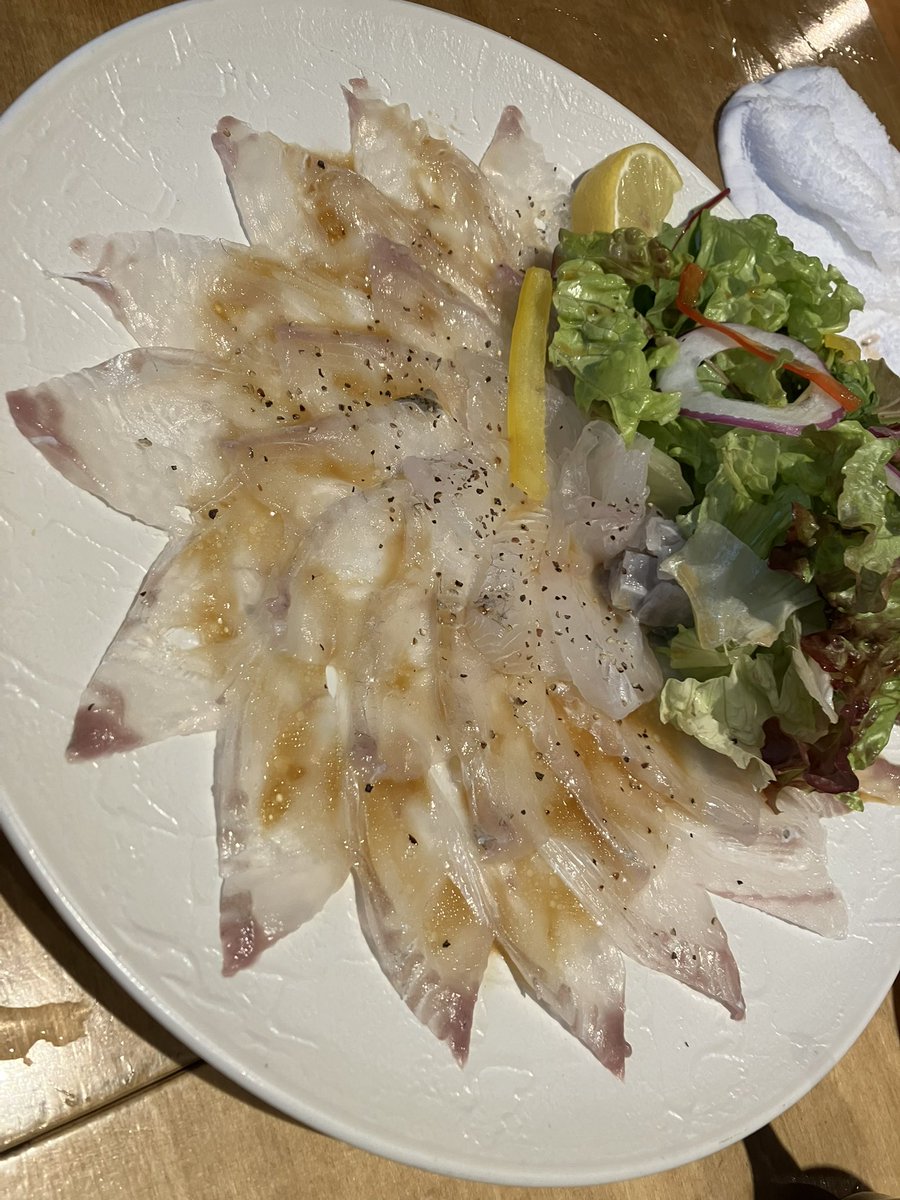 bureido42's tweet photo. シナモちりめんと昼間から釣りと飲み！ https://t.co/jCq2nxywZt
