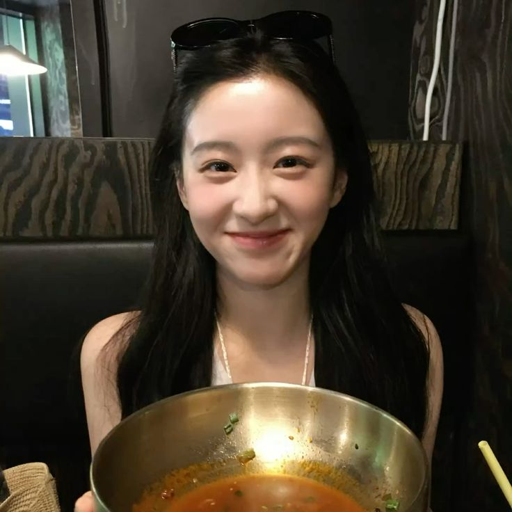 cortisowI's tweet photo. ㅤ
ㅤ
ㅤㅤㅤ𝐲𝐬𝐥𝐚ㅤpostedㅤanㅤupdate ݁ . 𐚁 ֺ
ㅤㅤㅤhttps://t.co/TqoXppsfHnㅤ ↪︎ㅤ Makati City, PH
ㅤㅤㅤ
ㅤㅤㅤ❝Breakfast came early, but I woke up late,
ㅤㅤㅤ  thanks @j01ssx for the afritada! Yum 😋🍴
ㅤㅤㅤ  Live Laugh Love #KarinderyaNiDOS 😁❞
ㅤ
ㅤ https://t.co/BTo2UL8UOi