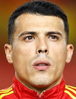 ElRinconModesto's tweet photo. 24 años después, un extremeño vuelve a marcar con España en un Mundial

Pedro Porro no solo firmó un gol. Firmó una página de la historia de nuestra selección. El tanto que certifica el regreso de España a una victoria en una eliminatoria mundialista... y que devuelve el orgullo a toda una tierra

Extremadura vuelve a escribir su nombre en la historia del fútbol español. 🇪🇸❤️💚🤍🖤