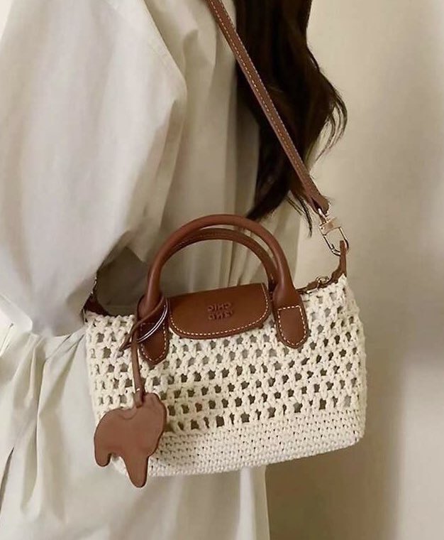 pingkymoon's tweet photo. chic &amp; timeless bags for every outfit

a thread https://t.co/RsWZiFnP9k