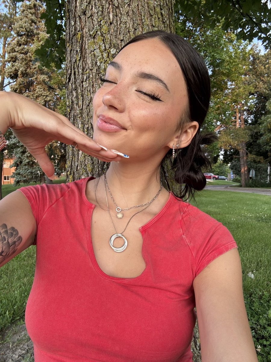 fold4faith's tweet photo. for all my aussie simps beemit is being verified today!!!! 

in the mean time i’m accepting all PAYID sends dm me 😚😚 https://t.co/UHAo7IGzNE