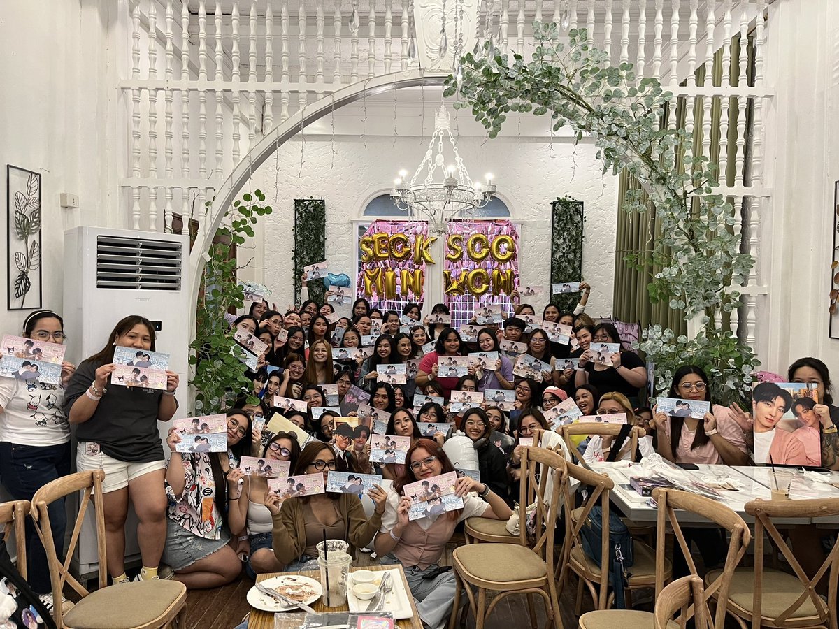 beforethesweet's tweet photo. tau gak apa yang lebih ironis lagi? liat nama event nya wkwkwkwk ga ada yang cuties apa gimana sih? wkwk masa foto dokyeom diedit gaada yang tau https://t.co/q7gfTyjxNu