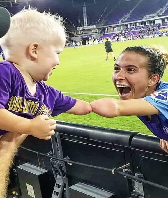 ThatEricAlper's tweet photo. I'll always smile at this picture. https://t.co/LiVl4hvlur